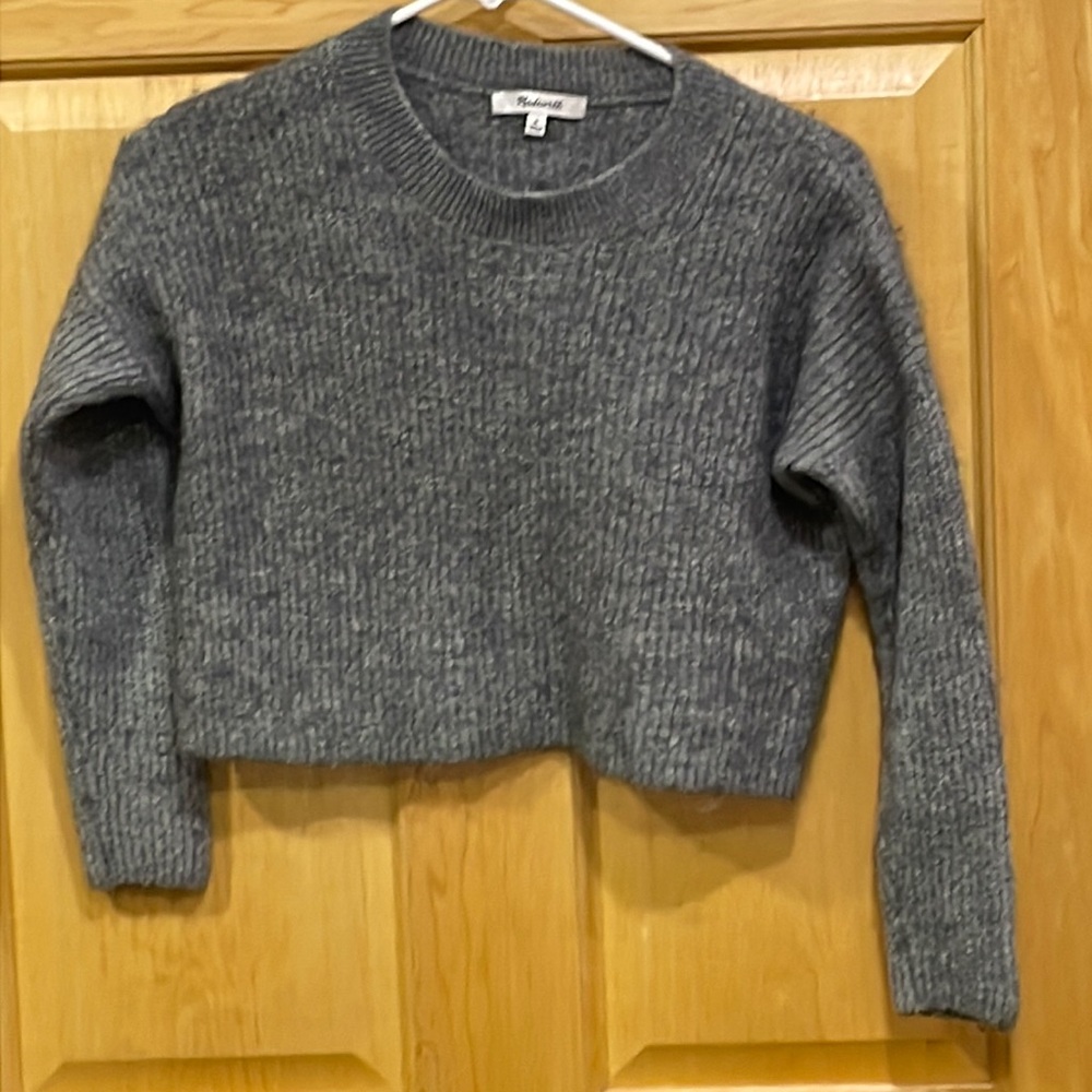Madewell gray cropped crewneck sweater size M
